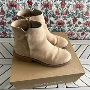 London Rag Women's Beige Ankle Booties